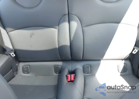 2013 Mini Hardtop Cooper z USA, uszkodzony, nr VIN WMWSU3C56DT687816